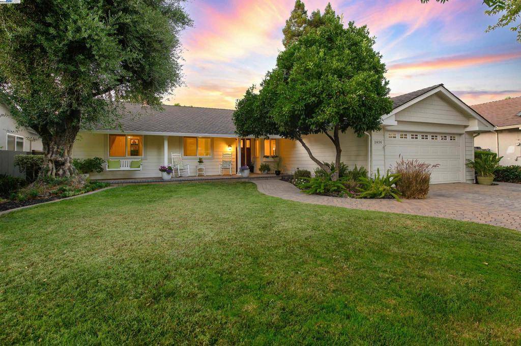 Pleasanton, CA 94566,2456 Crestline Rd