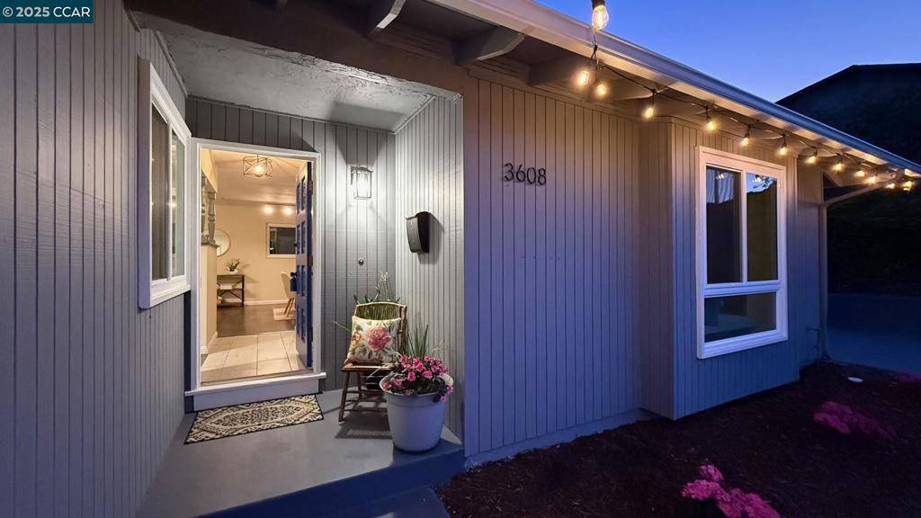 Pinole, CA 94564,3608 VICTOR ST.