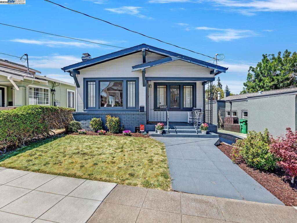 Oakland, CA 94619,5407 Roberts Ave