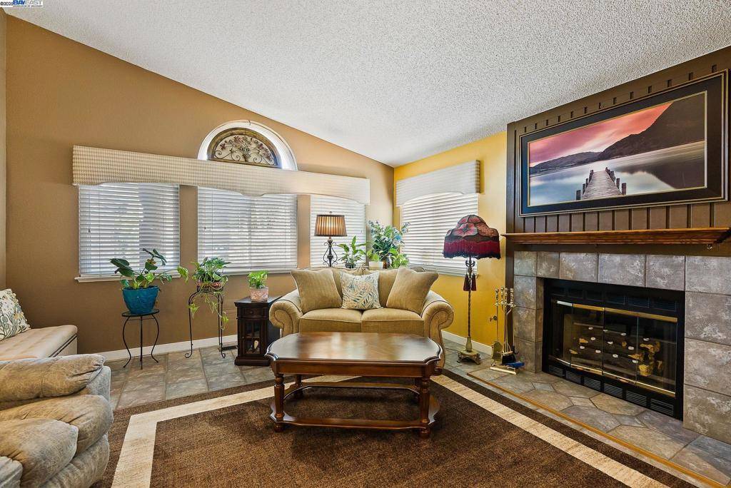 Discovery Bay, CA 94505,1995 Edgeview Way