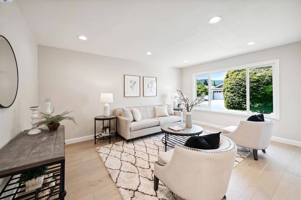 Pleasanton, CA 94588,4531 Harper Ct