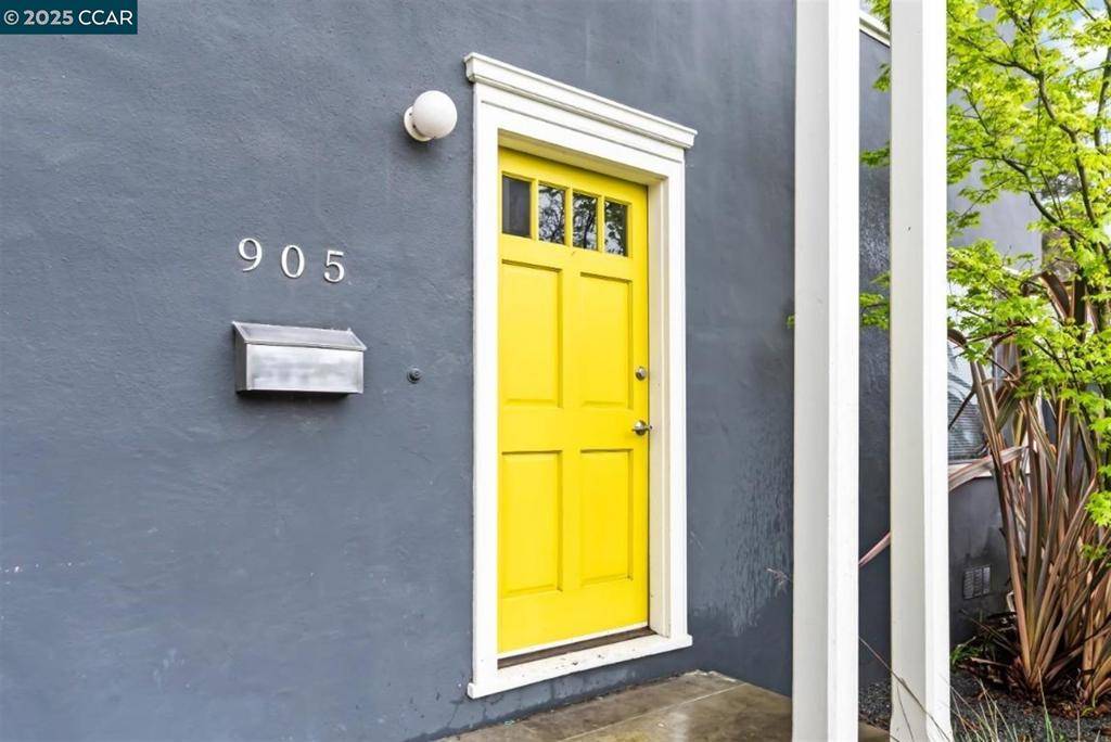 Oakland, CA 94608,905 61St St