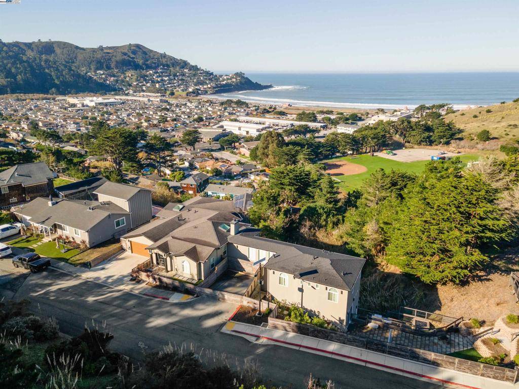 Pacifica, CA 94044,674 Corona Dr