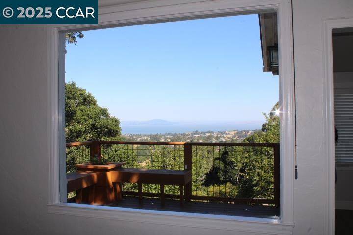 El Sobrante, CA 94803,5910 Skyline Dr