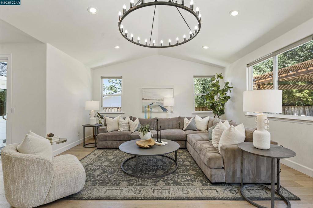 Danville, CA 94526,273 Valle Vista Dr
