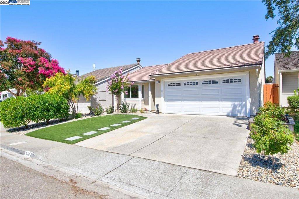 Pleasanton, CA 94566,318 Lone Oak Dr