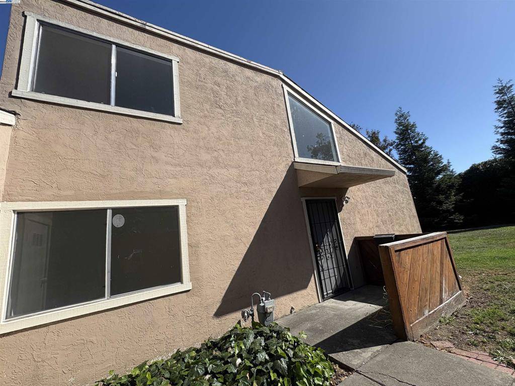 Hayward, CA 94544,27769 Pistachio CT.