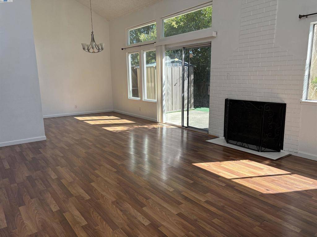 Hayward, CA 94544,27769 Pistachio CT.