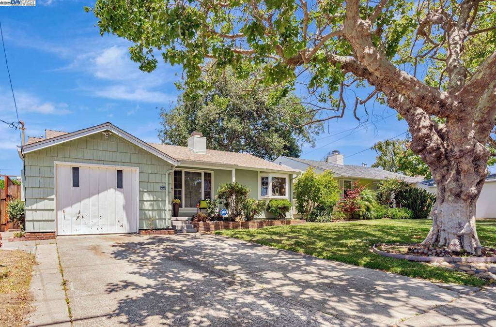 San Lorenzo, CA 94580,909 Via Manzanas