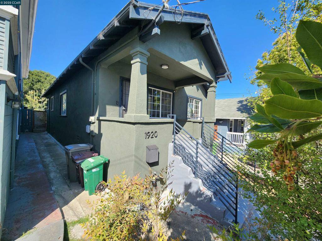 Oakland, CA 94606,1920 E 24th St