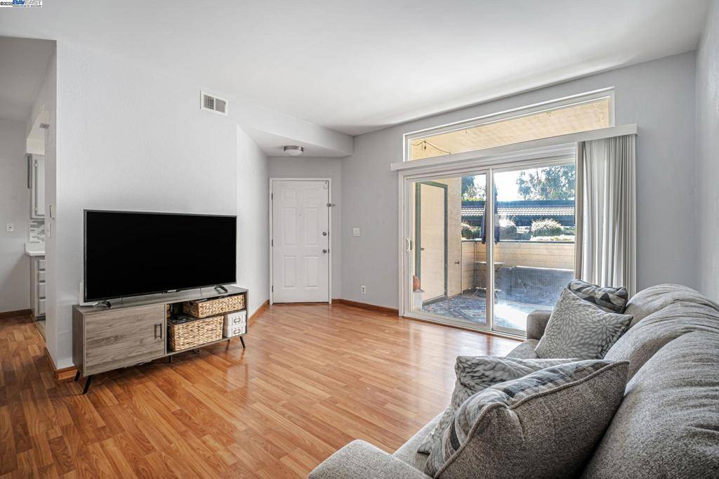 Union City, CA 94587,2920 Flint St #113