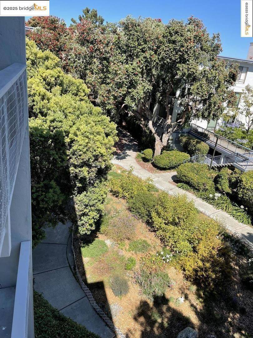 Emeryville, CA 94608,Address not disclosed