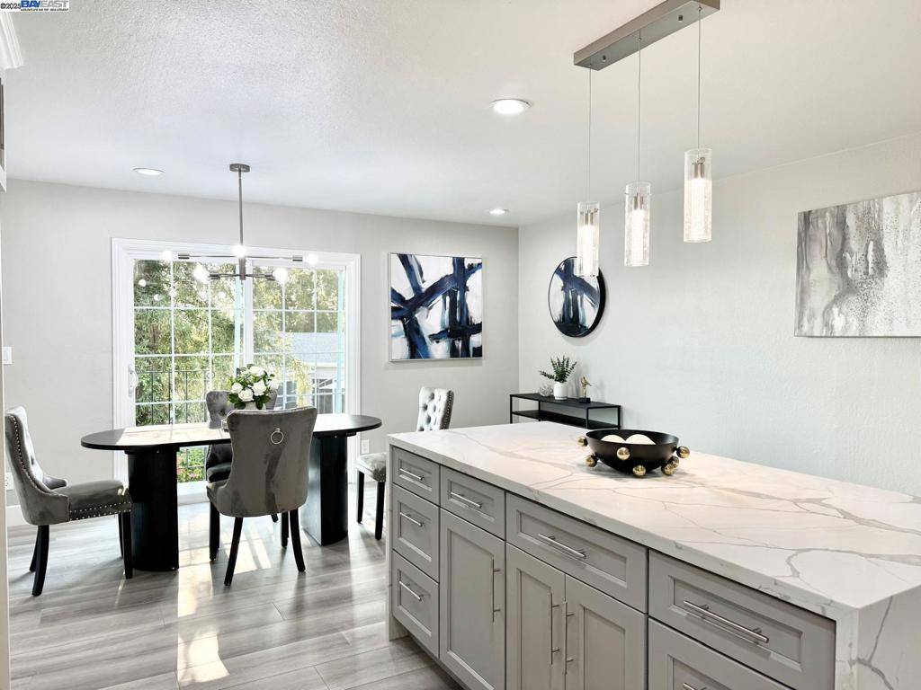 20595 Center St Castro Valley, CA 94546