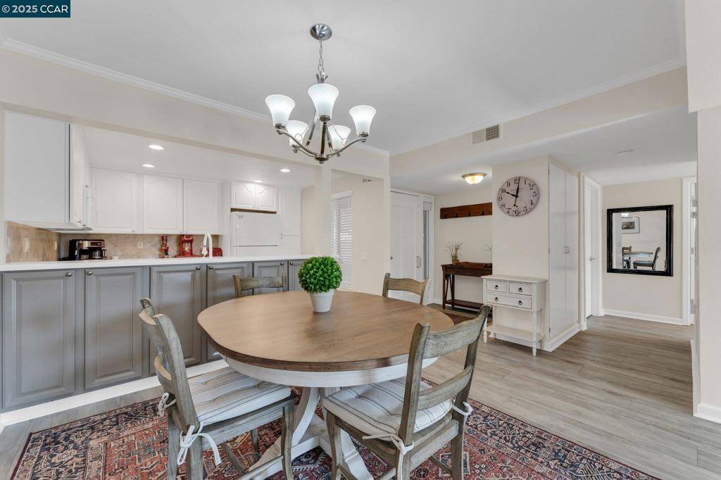Walnut Creek, CA 94595,1301 Running Springs Rd #2