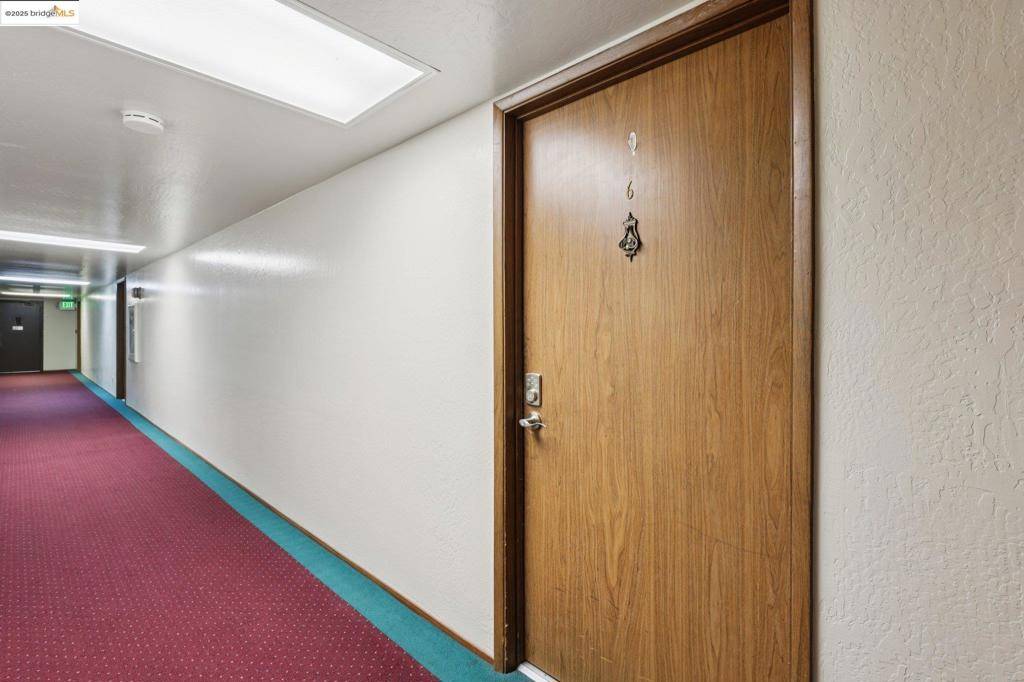 Hayward, CA 94541,1502 E ST #6