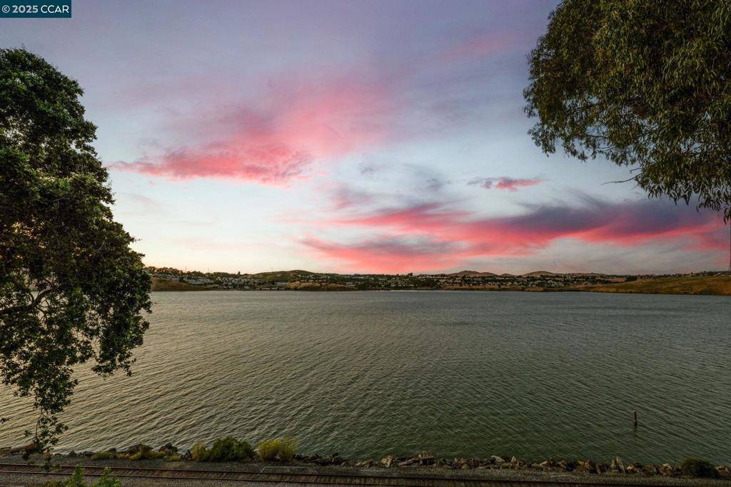 Crockett, CA 94525,376 Winslow St