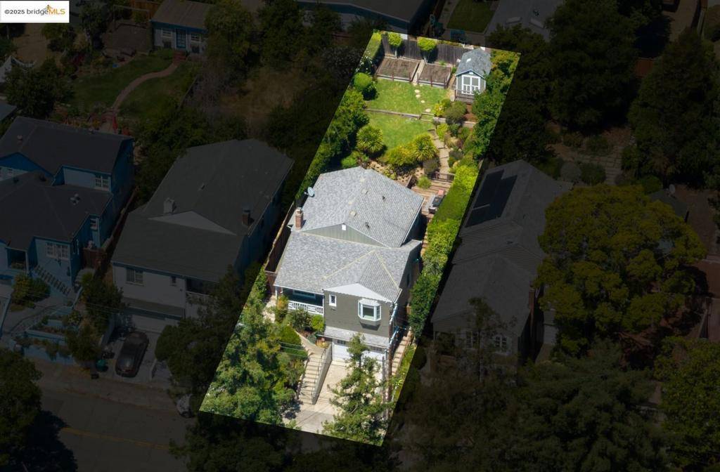 Oakland, CA 94602,4007 Lyman Rd