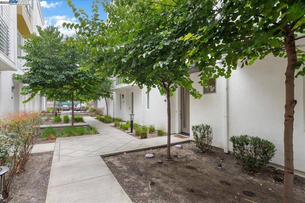 Dublin, CA 94568,7906 Regional Cmn
