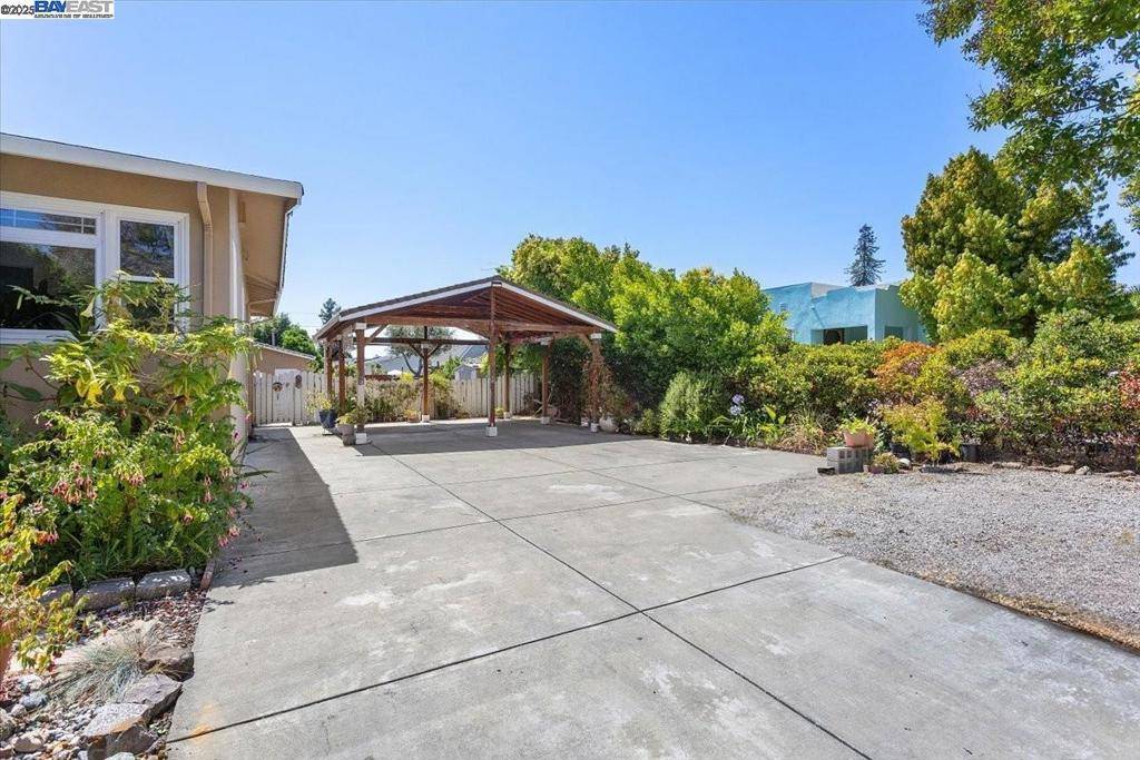 San Leandro, CA 94577,357 Melven Ct