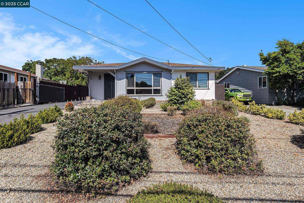 El Sobrante, CA 94803,876 Appian Way