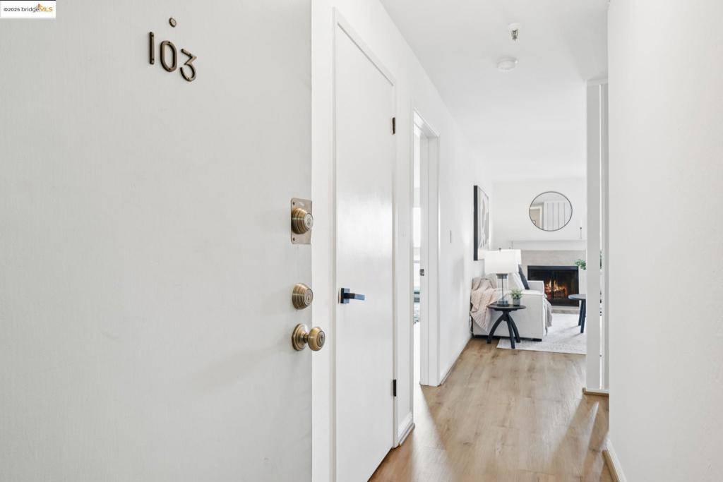 Oakland, CA 94610,325 Vernon St #103