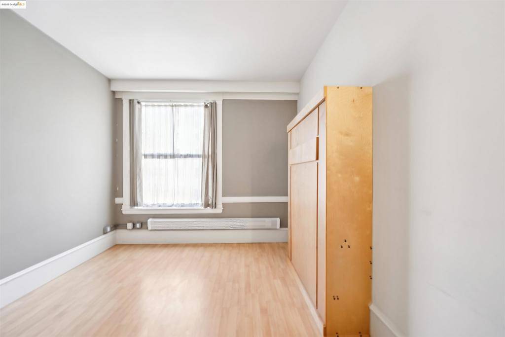 San Francisco, CA 94102,83 McAllister St #402
