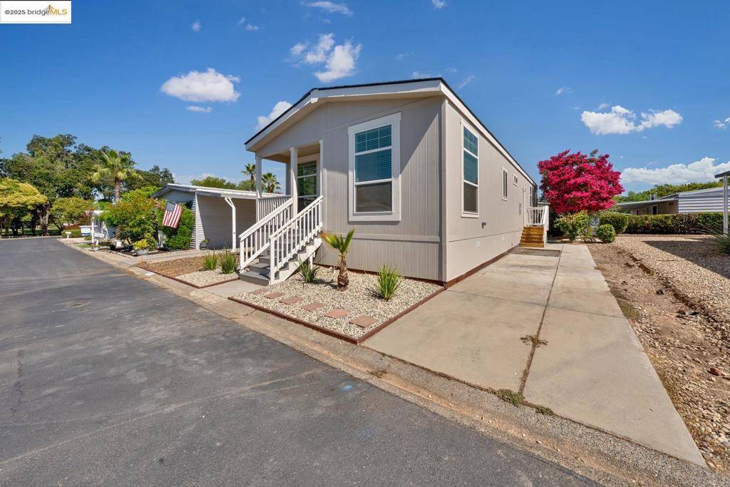 Citrus Heights, CA 95610,8357 Cedarwood LN
