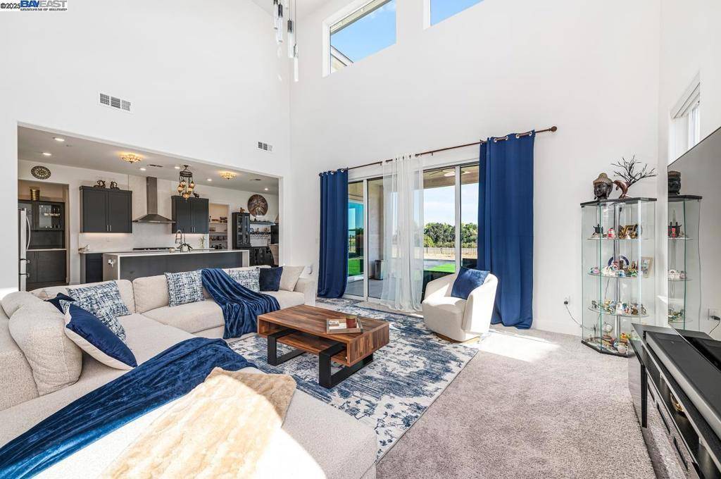 Lathrop, CA 95330,713 River Bend Dr
