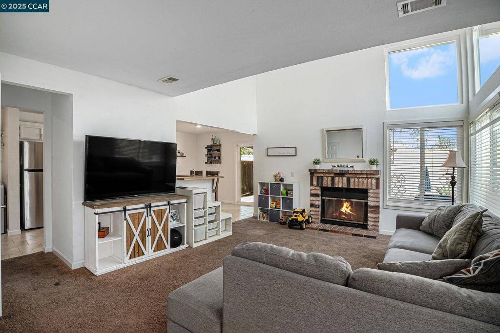 Oakley, CA 94561,354 Hazelnut Lane