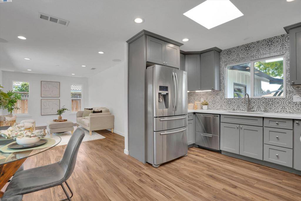 Fremont, CA 94538,41674 Mahoney Street