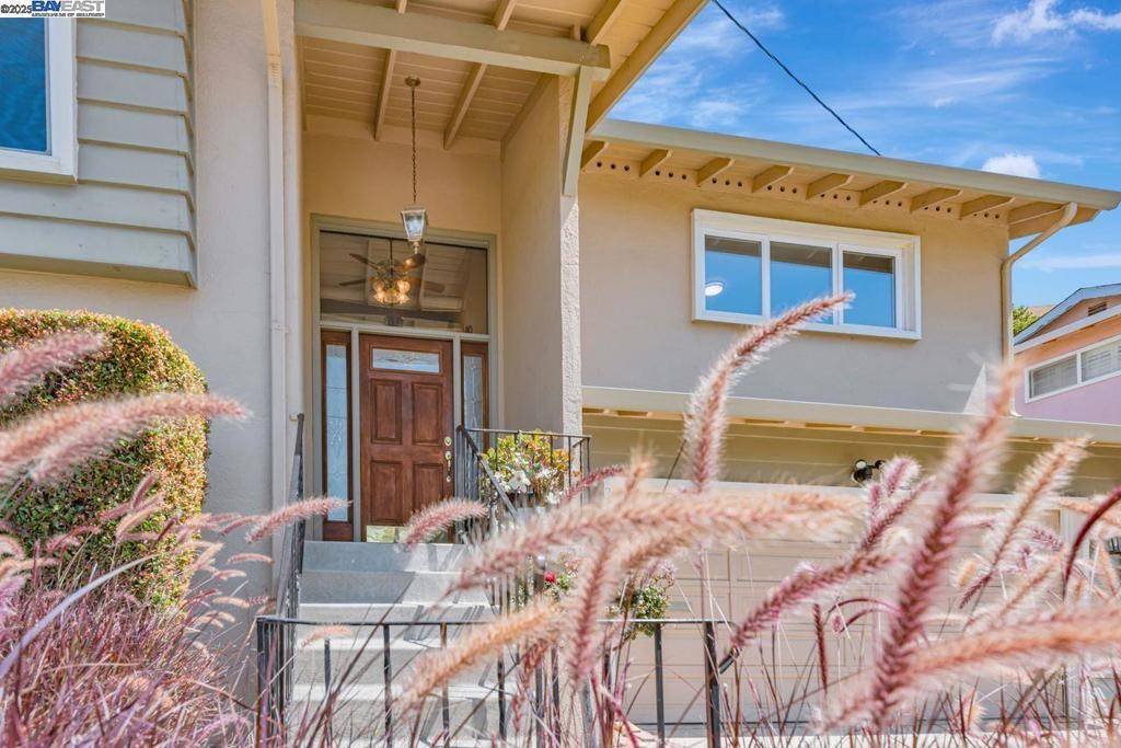 Hayward, CA 94544,32072 Chicoine Ave