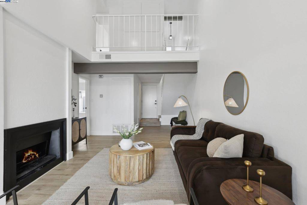South San Francisco, CA 94080,3918 Crofton Way