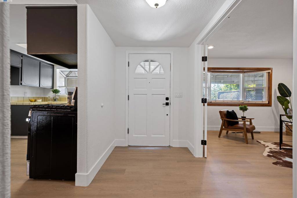 Union City, CA 94587,2505 Begonia St