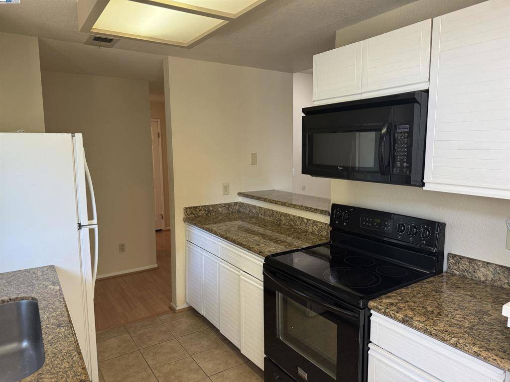 Pleasanton, CA 94588,7815 Canyon Meadow Cir
