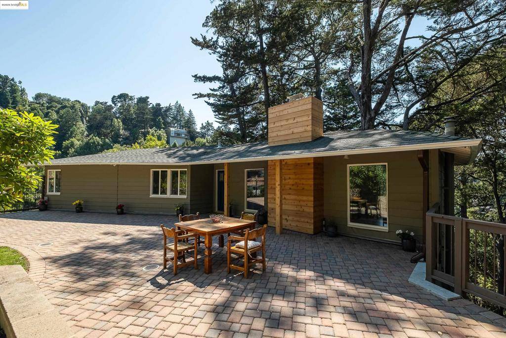 Oakland, CA 94611,6537 Aitken Dr