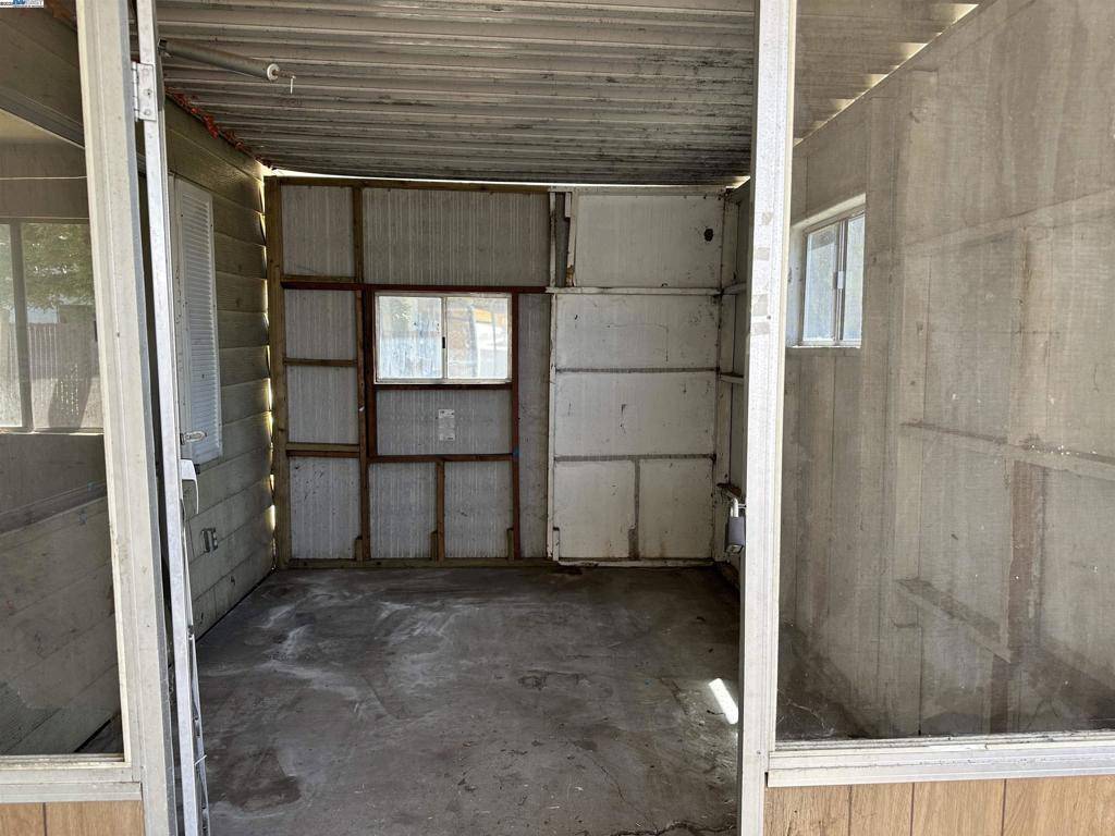 Fremont, CA 94538,328 Winnipeg Green