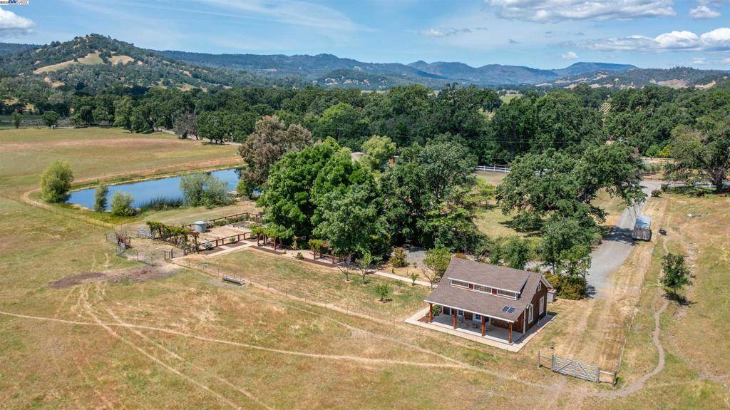 CA 94574,2051 Dollarhide Rd