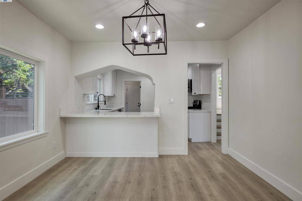 Oakland, CA 94601,2440 Monticello Ave