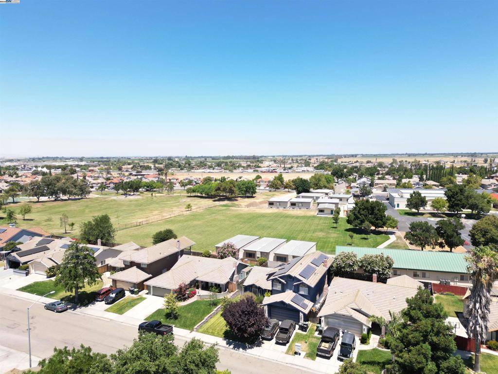 Tracy, CA 95376,2525 Travao Ln