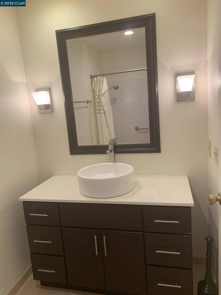 San Ramon, CA 94583,9462 Thunderbird Pl