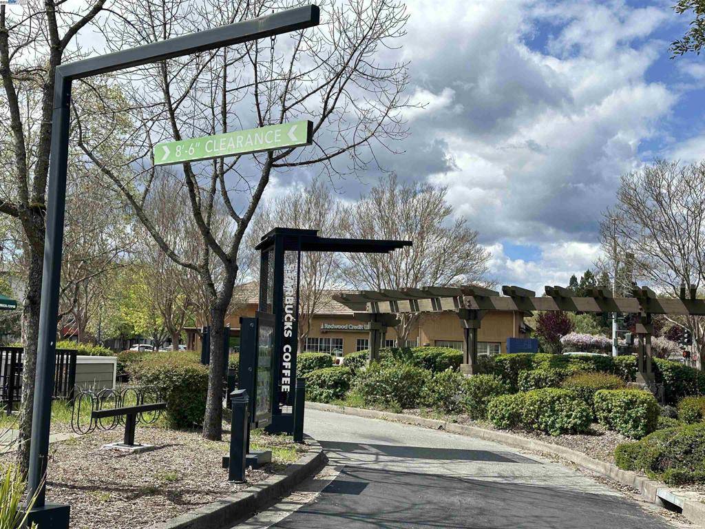 Windsor, CA 95492,9000 Brooks Rd