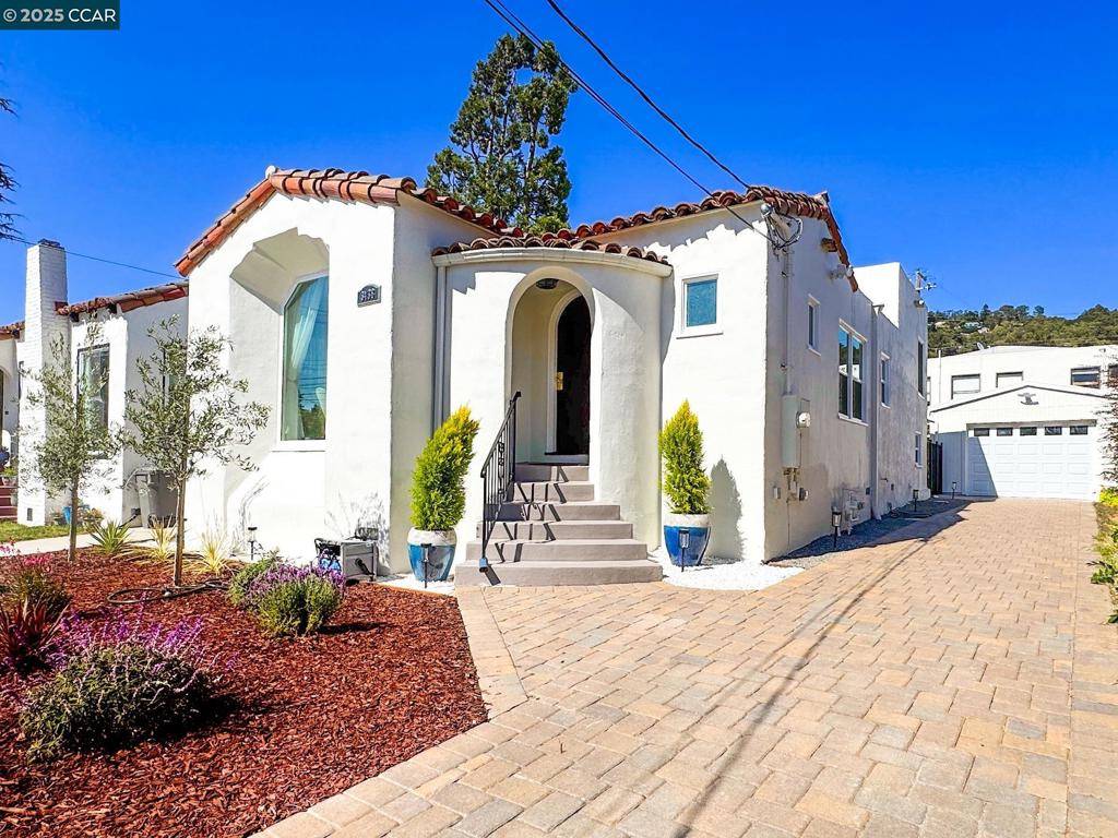 Oakland, CA 94602,3438 Guido St