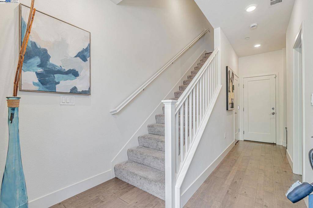 Dublin, CA 94568,4220 Midlands Ct