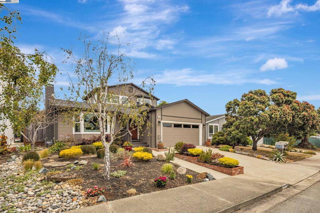 Half Moon Bay, CA 94019,190 Shelter Cove Drive