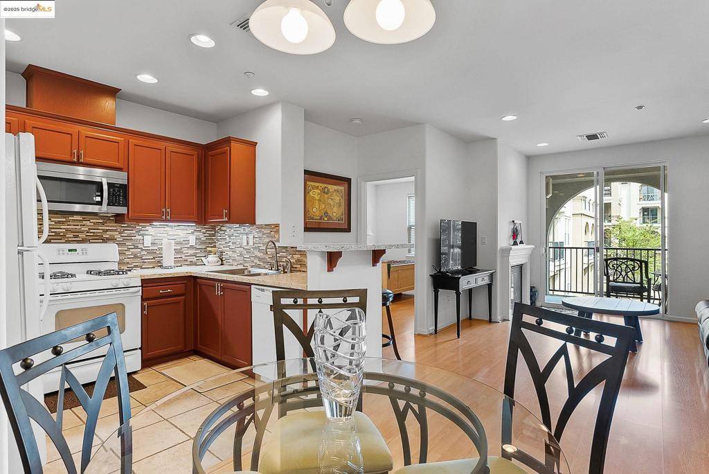 Dublin, CA 94568,3275 Dublin Blvd #217