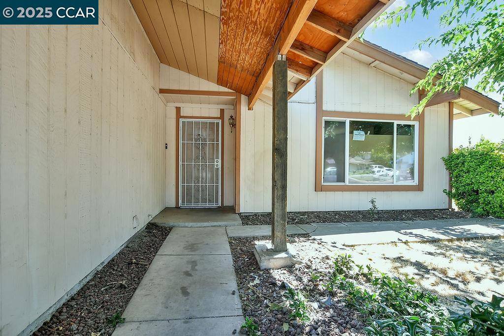 Stockton, CA 95210,302 LISA CT