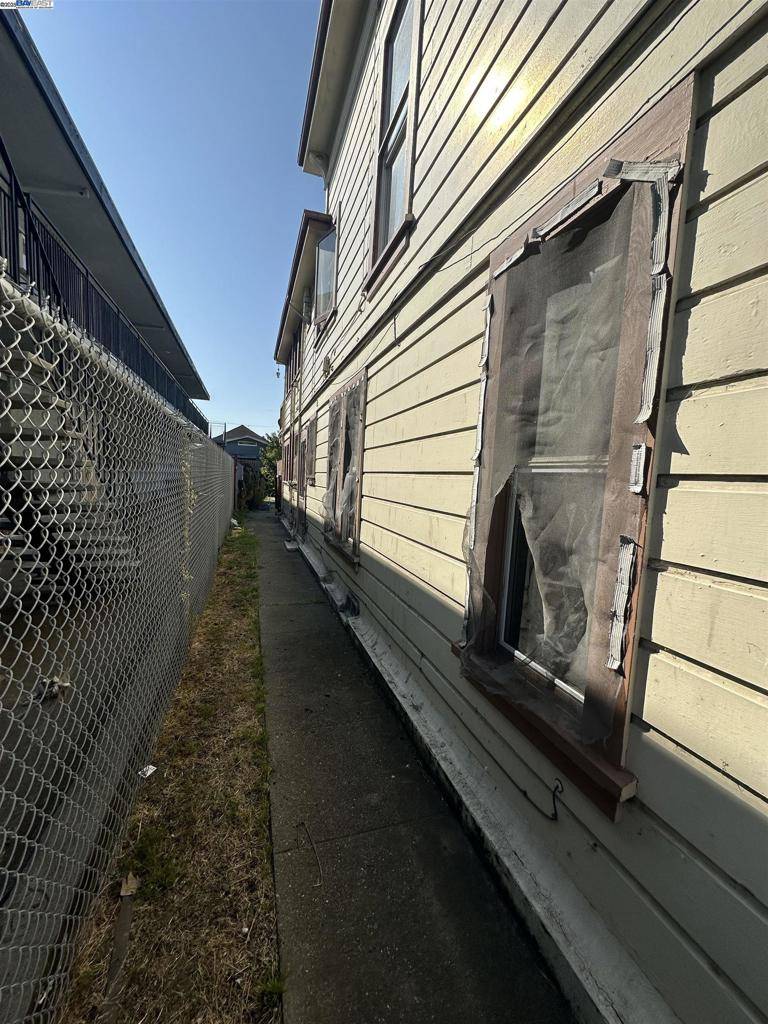 Oakland, CA 94601,1538 39th Avenue