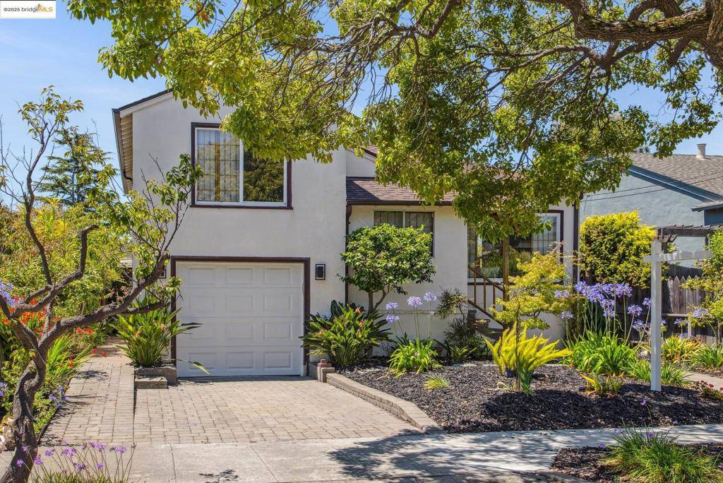 Berkeley, CA 94702,2416 Valley St