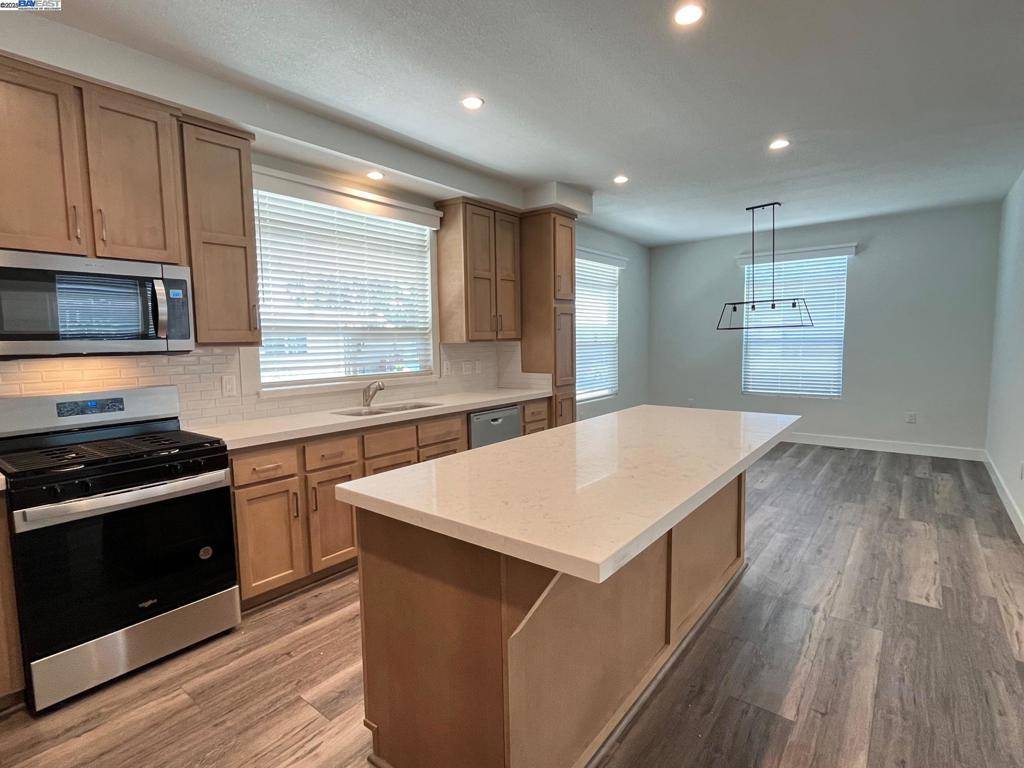 Hayward, CA 94544,28882 Miranda St.