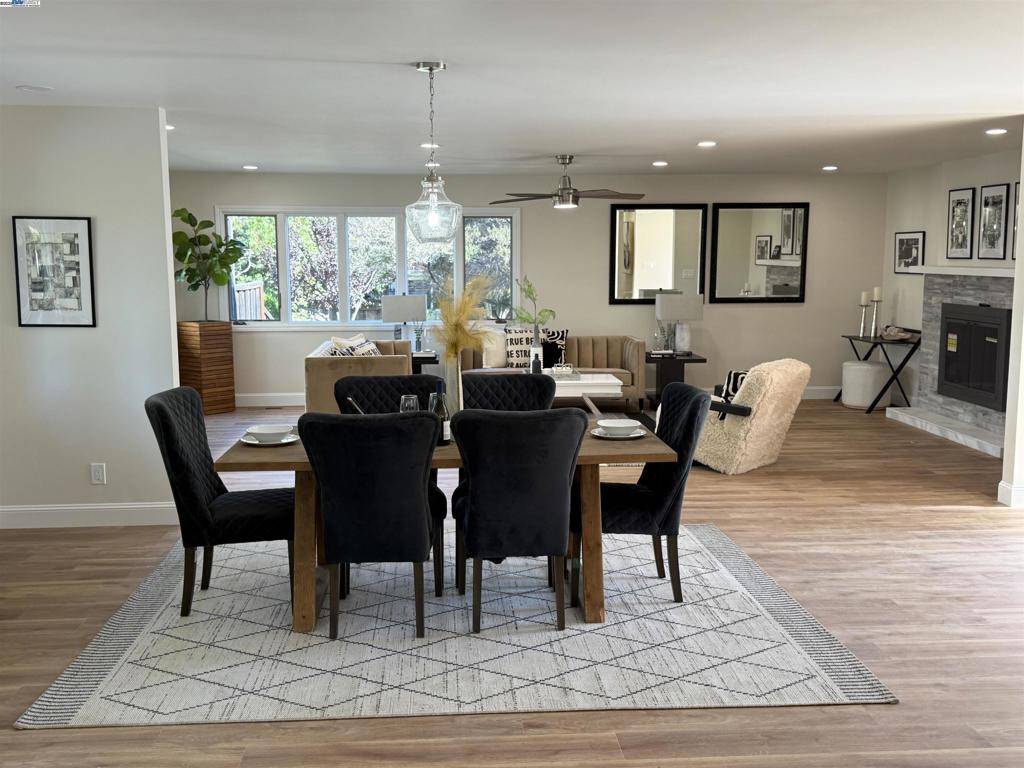 Danville, CA 94526,174 Town And Country Dr
